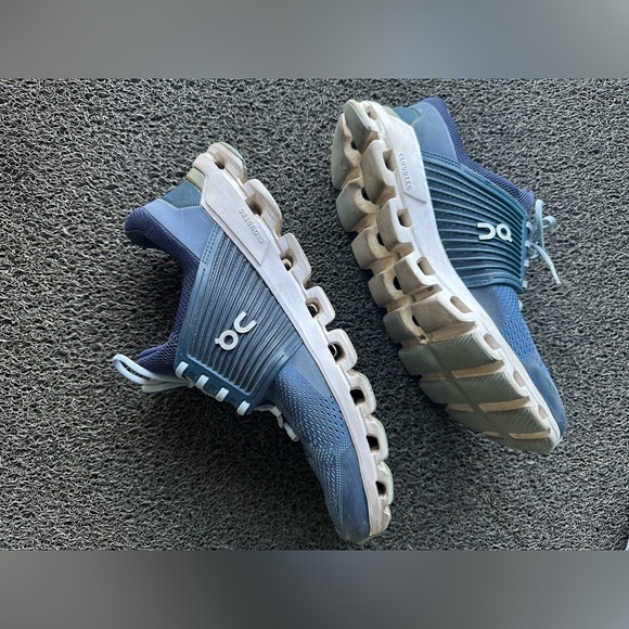 On Running Blue Sneakers size 10.5 - Picture 9 of 10